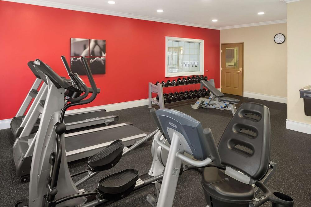 Country Inn & Suites By Radisson, Bloomington-Normal Airport, Il מראה חיצוני תמונה
