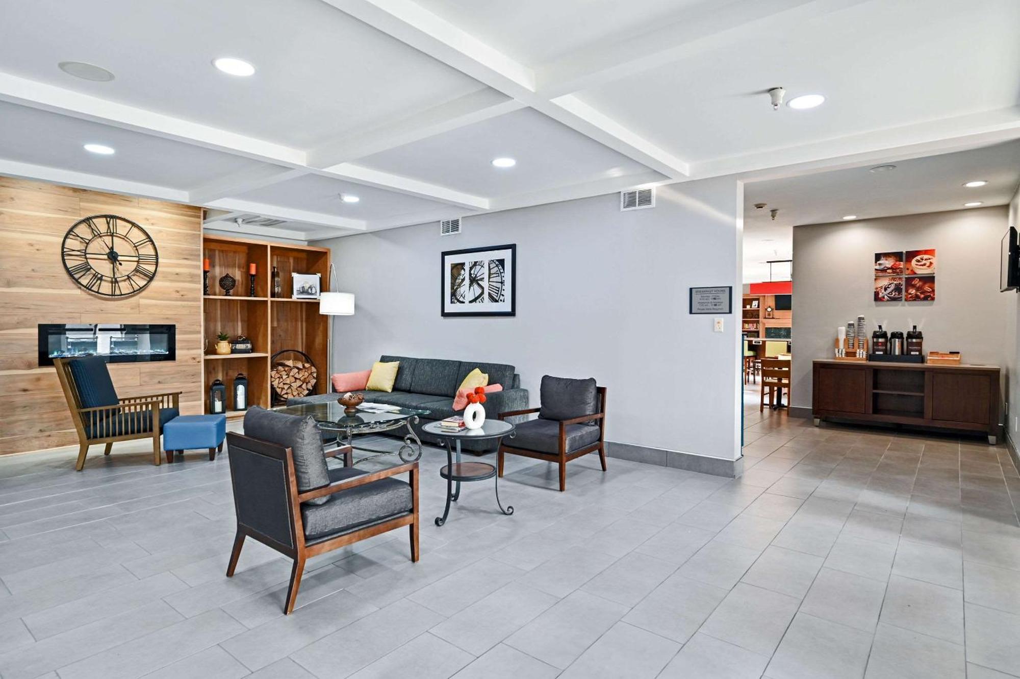 Country Inn & Suites By Radisson, Bloomington-Normal Airport, Il מראה חיצוני תמונה