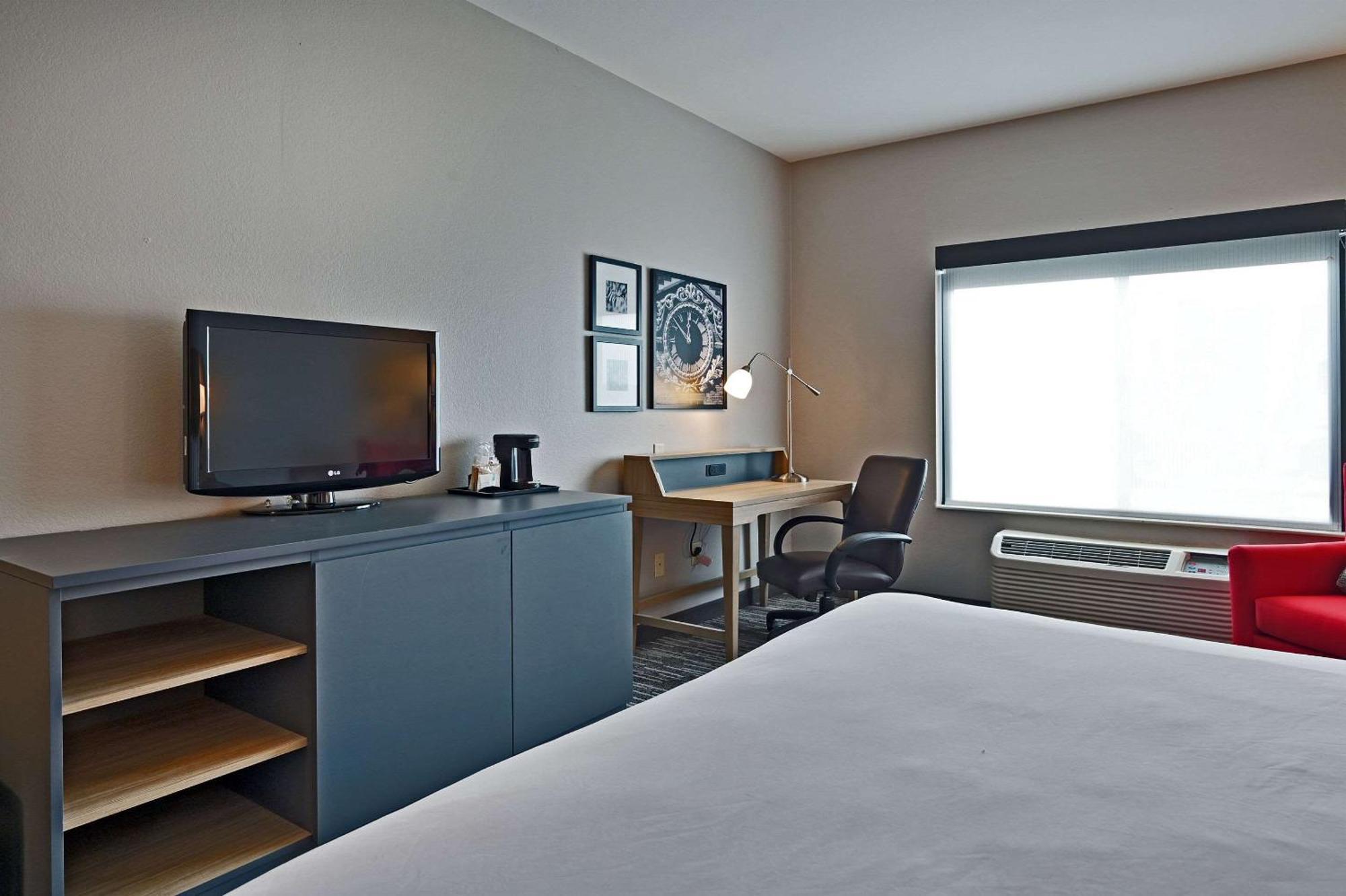 Country Inn & Suites By Radisson, Bloomington-Normal Airport, Il מראה חיצוני תמונה