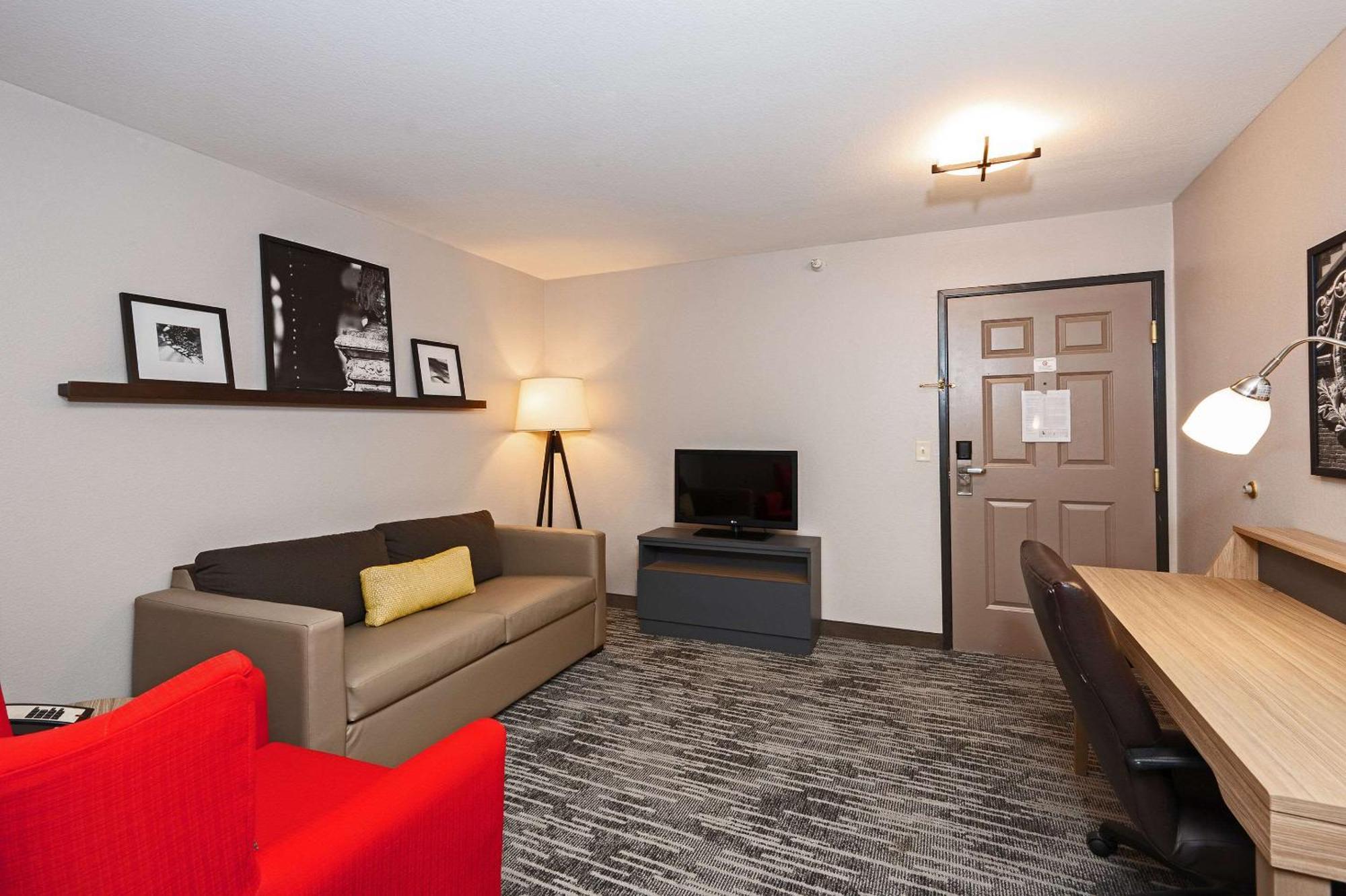 Country Inn & Suites By Radisson, Bloomington-Normal Airport, Il מראה חיצוני תמונה